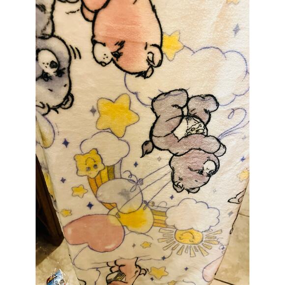 Care-bear pink giant Easter large fluffy basket 13x14 inches high includes pink - Picture 11 of 14